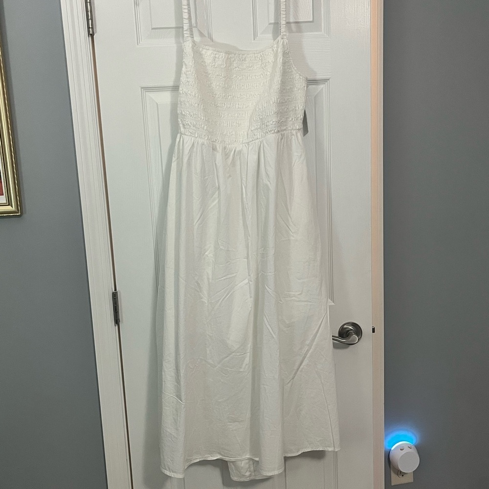 Old Navy White Textured Top